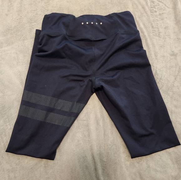 Stronger Label leggings - Picture 4 of 4